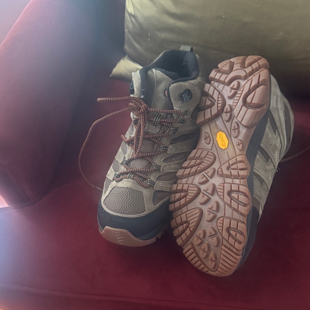 Merrell Men's Mid Boot